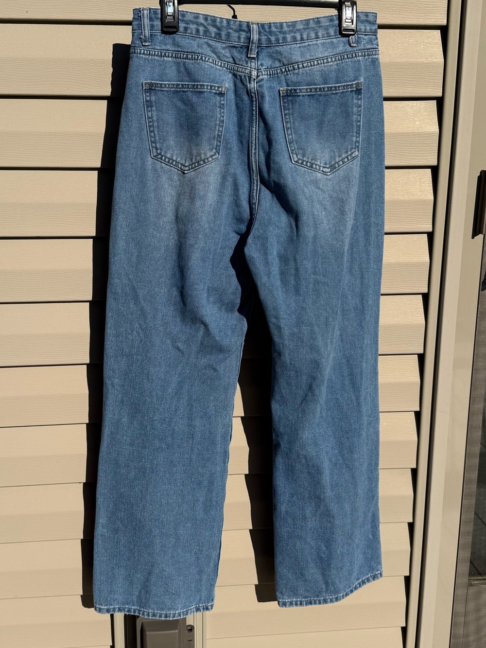 Jeans - Picture 2 of 3